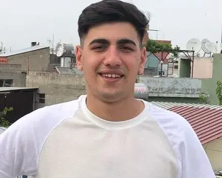 بوراک  آکیوز
