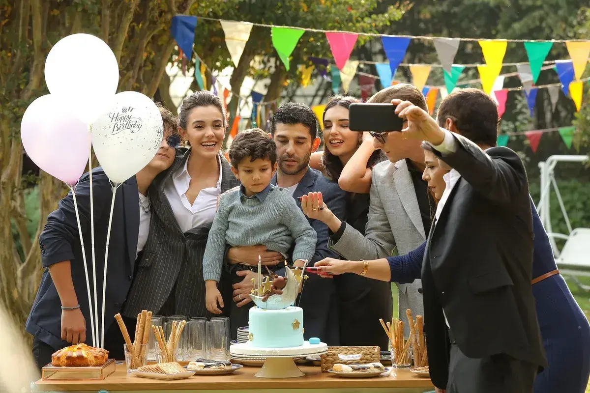 دانلود سریال آخرین تابستان