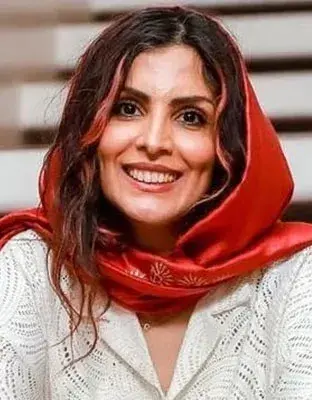 آرزو  تاج نیا 