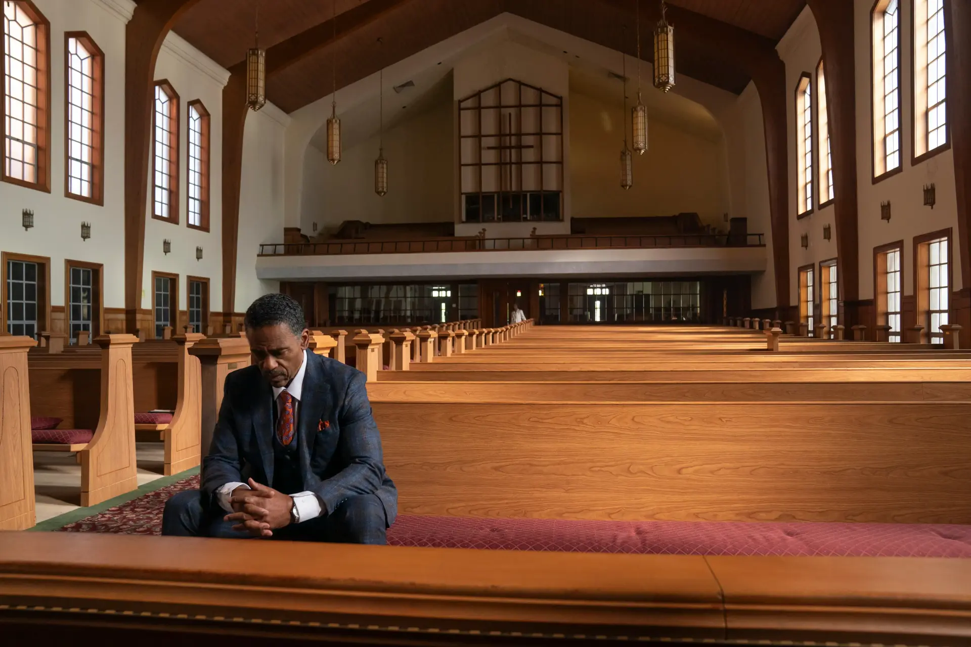 دانلود سریال زیبایی در سیاه