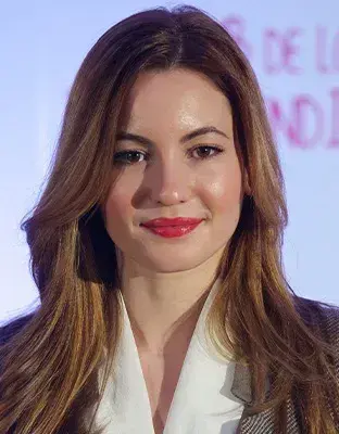 ایوانا  باکرو