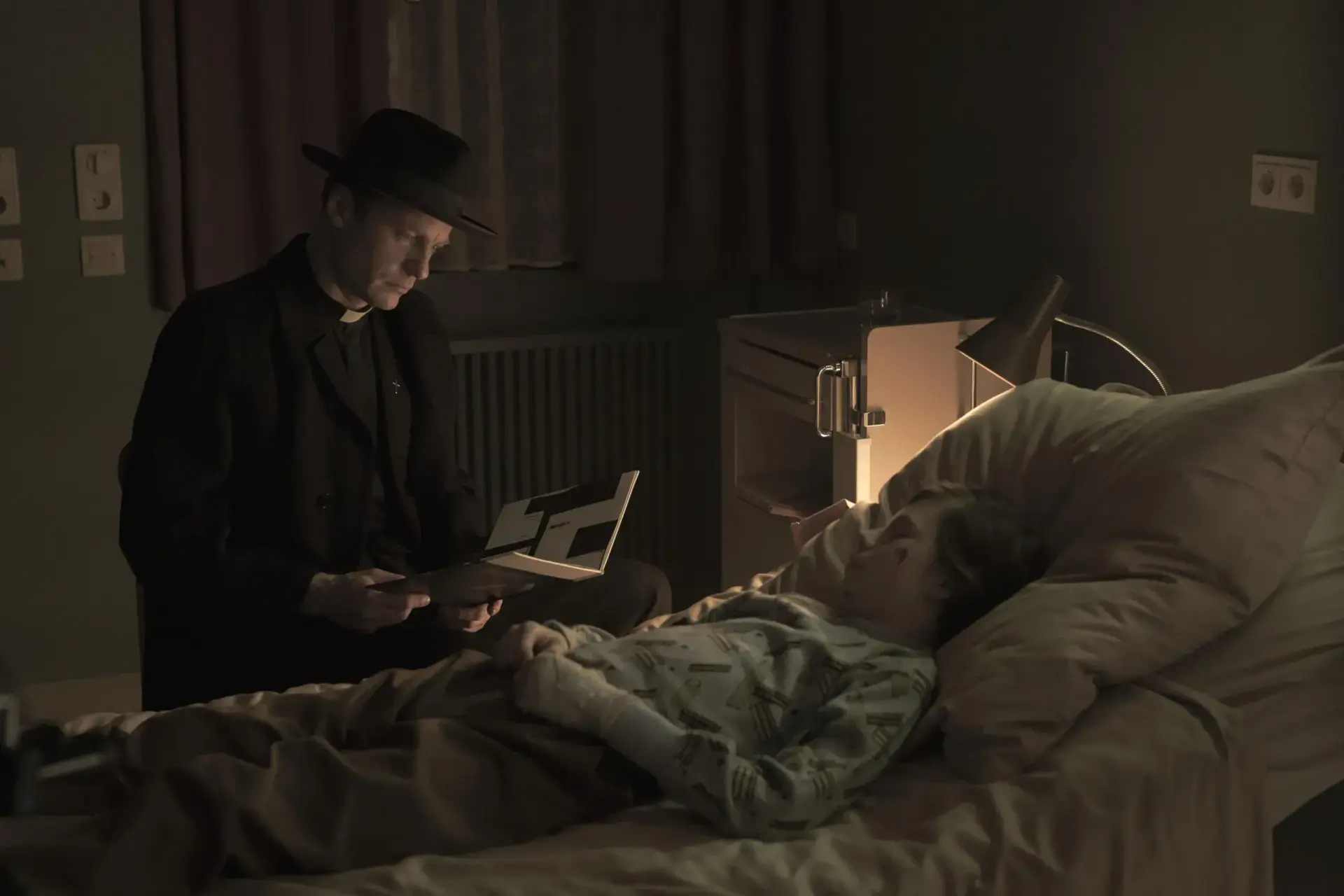 دانلود سریال تاریک