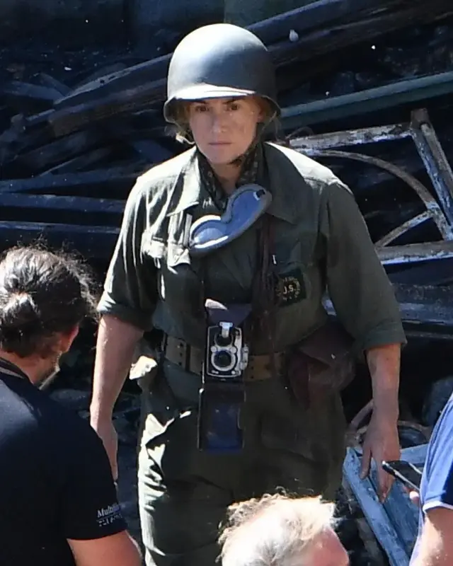 فیلم لی (Lee) پوستر