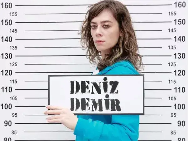 دانلود سریال حیاط