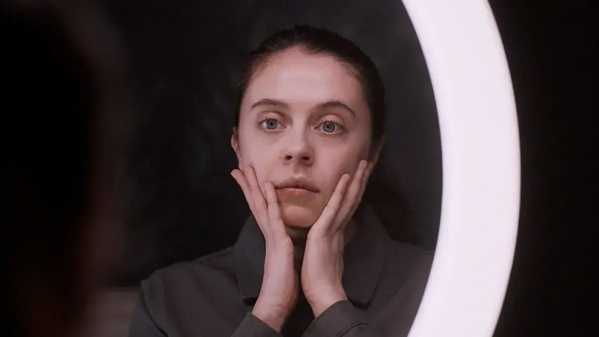 دانلود فیلم مرا روشن کن