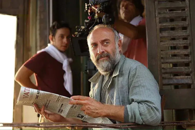 دانلود سریال اگر پادشاه ببازد