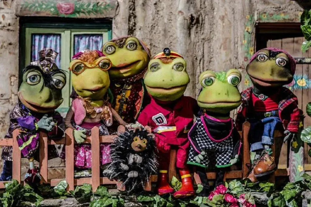 دانلود فیلم خاله قورباغه ۱۳۹۶