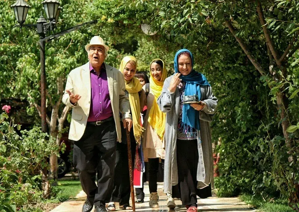 دانلود فیلم دخترعمو و پسرعمو