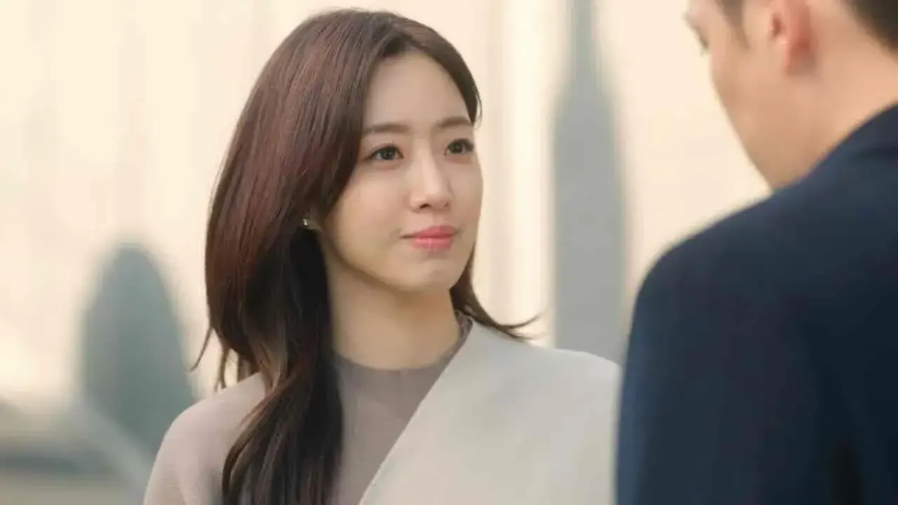 دانلود سریال خانه ملکه