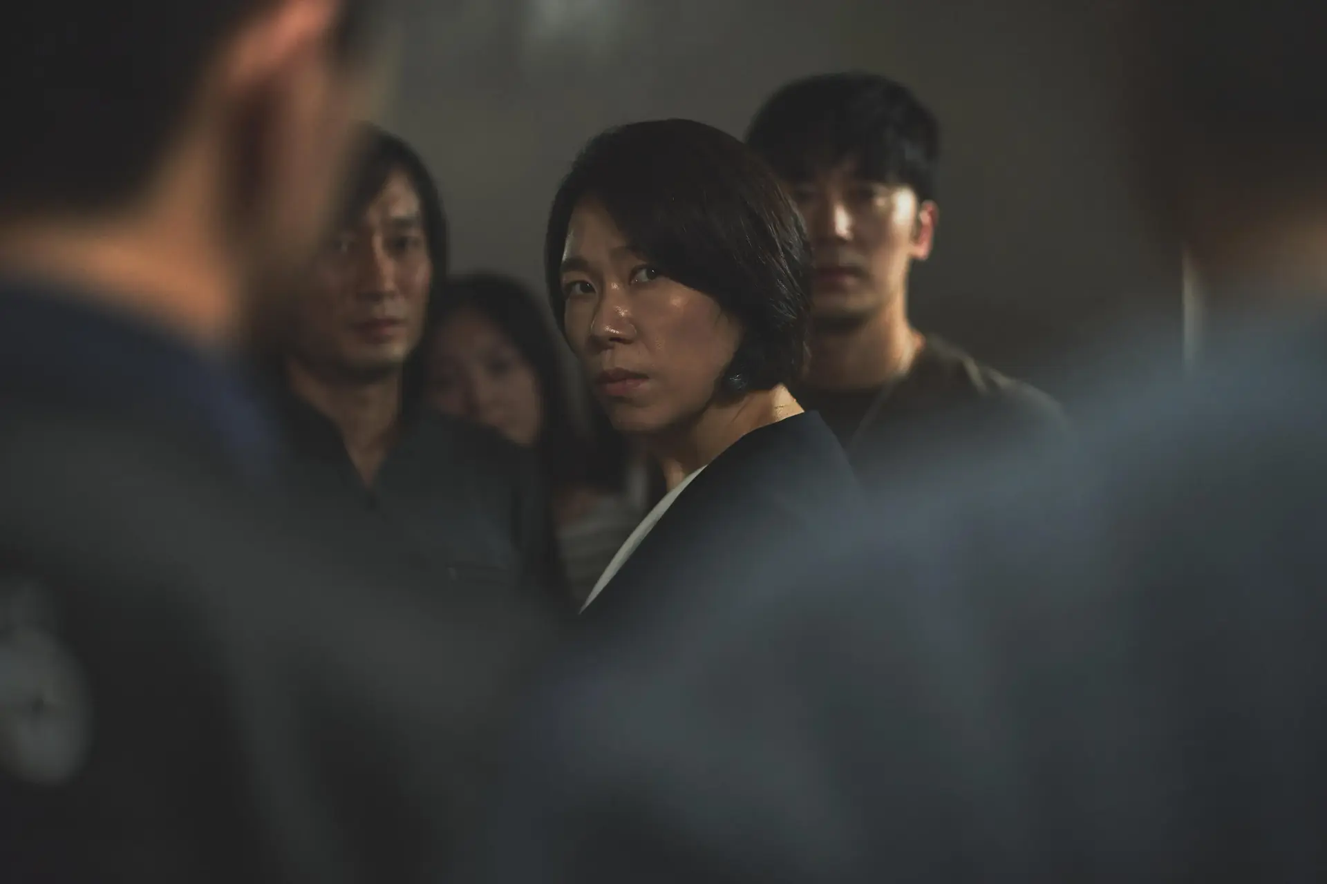 دانلود فیلم دیوار به دیوار 2025