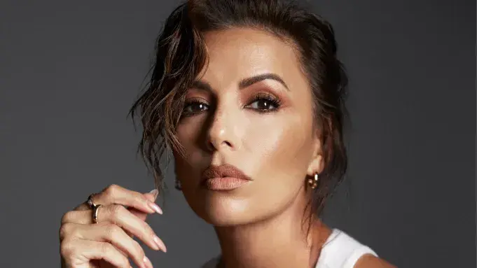 اوا لونگوریا به فیلم آخرین طلوع پیوست