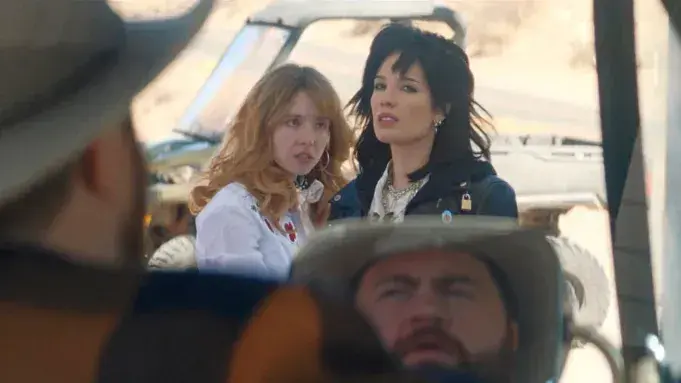 واکنش هالزی به حواشی تبلیغ سیدنی سوئینی