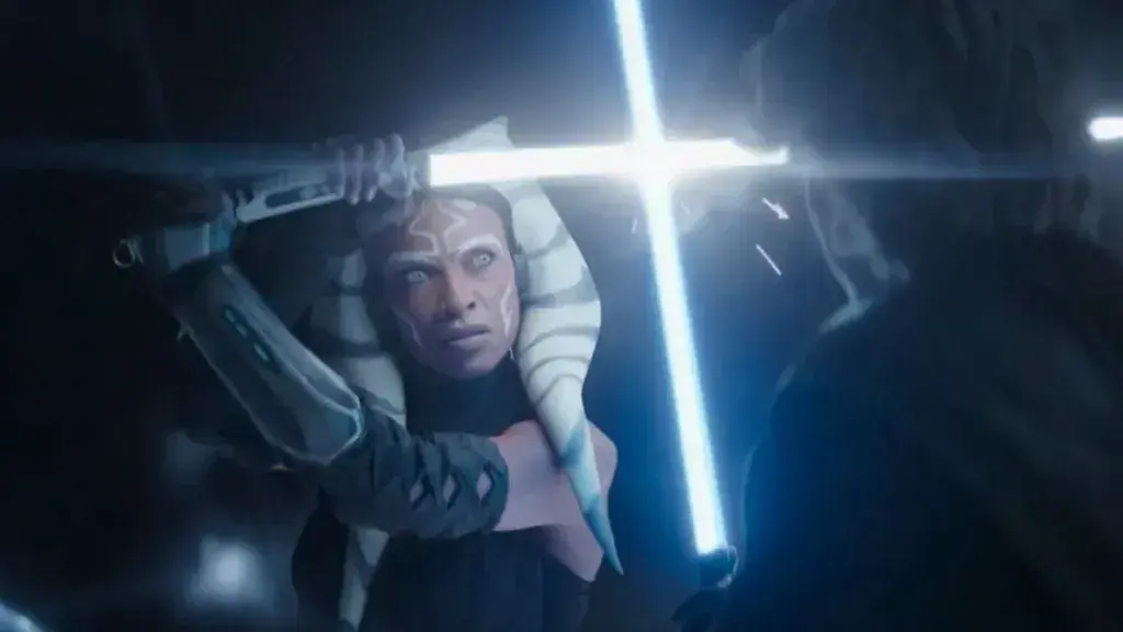 بازیگر جدید بایلان اسکول در صحنه فیلمبرداری آسوکا