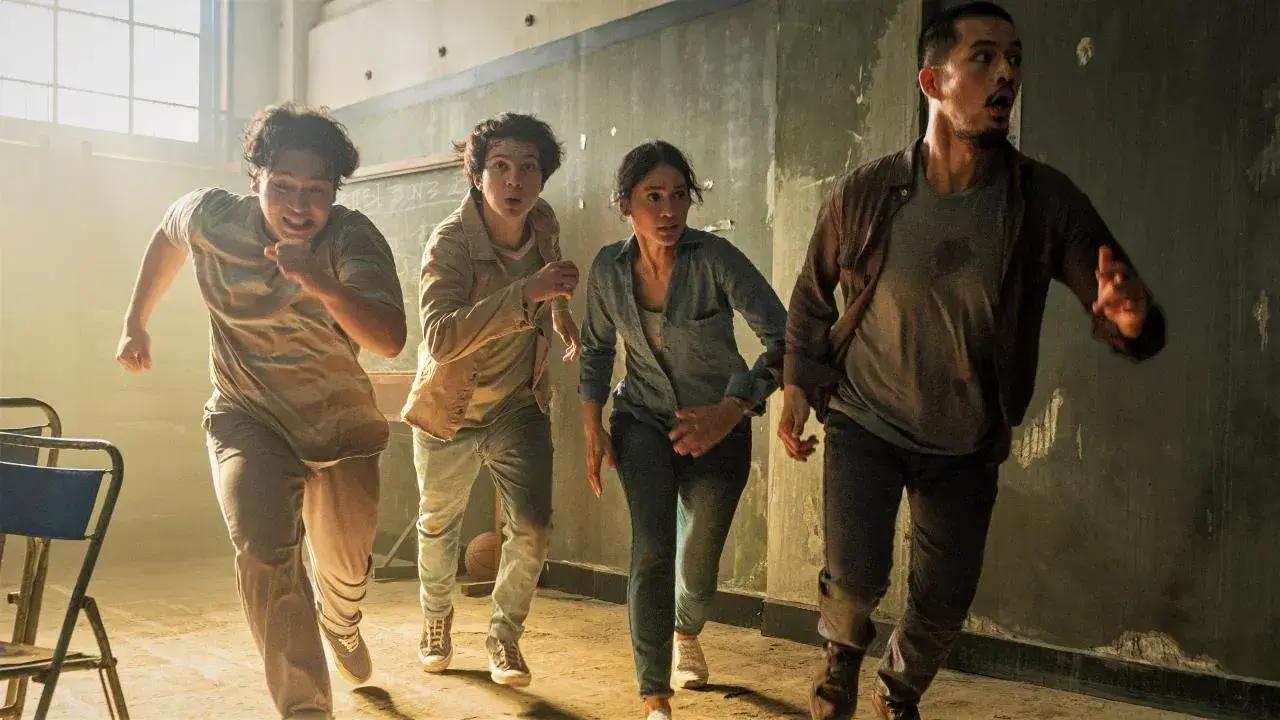 دانلود فیلم محاصره در دبیرستان تورن