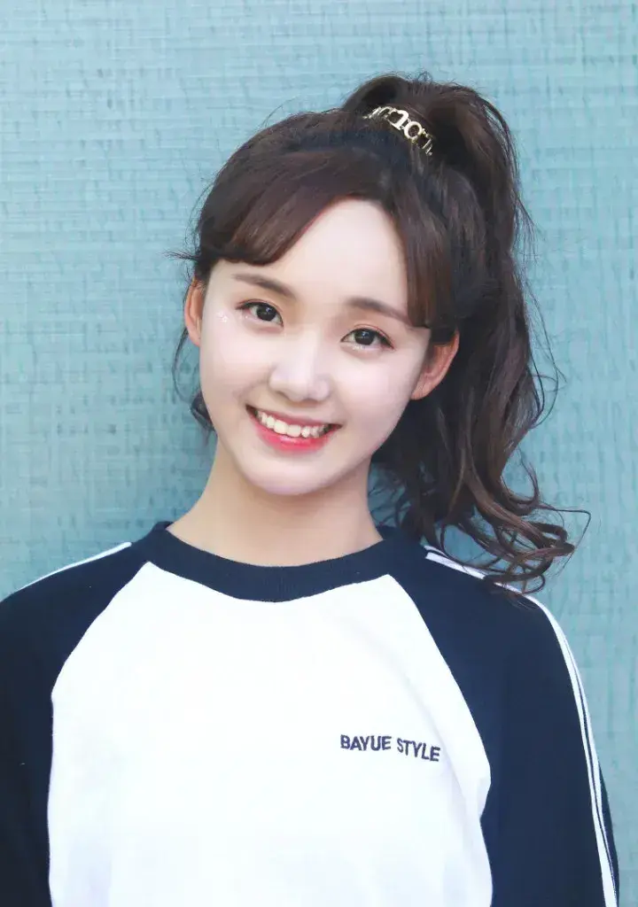 لو شیائو یو