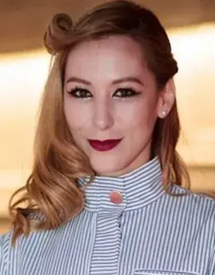 ایمی  آلیها