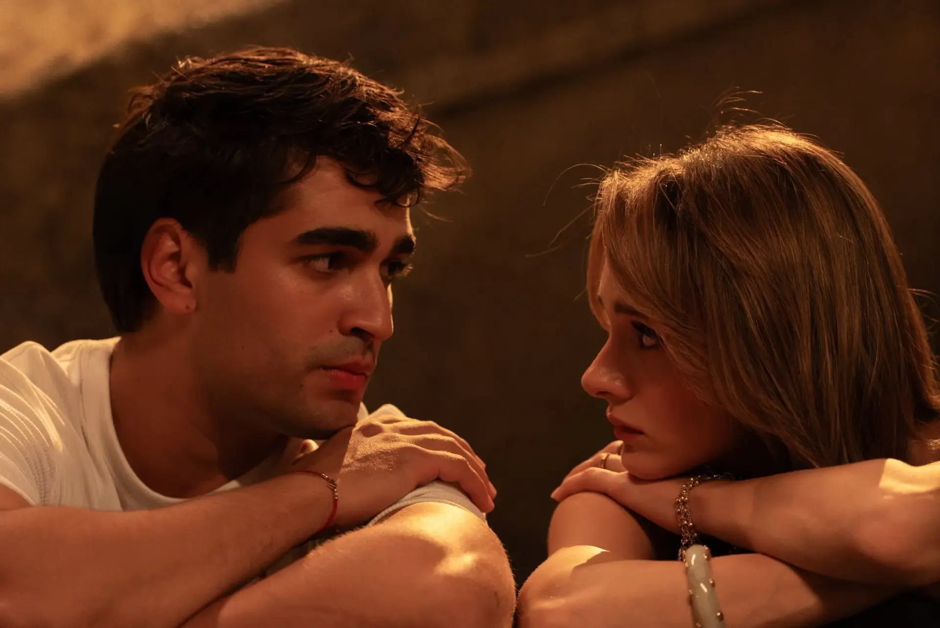 اثری جدید از خالقان بین من و دنیا