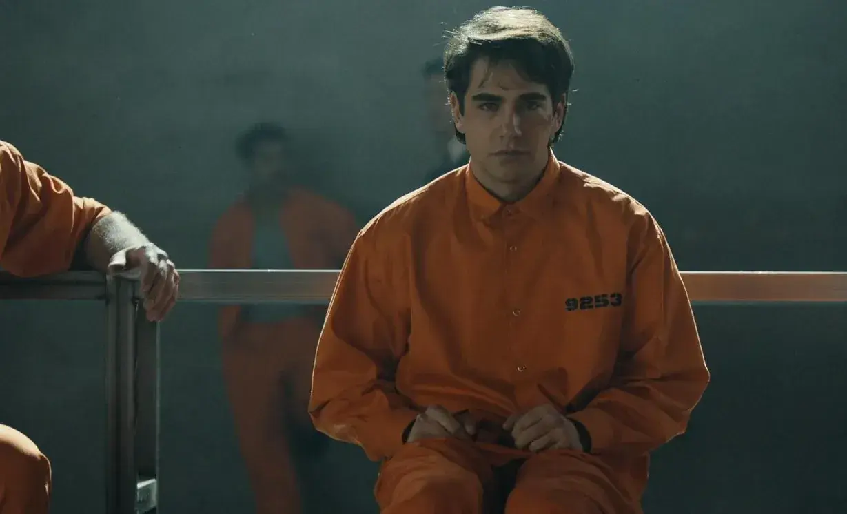 دانلود سریال پناهگاه میلیاردرها