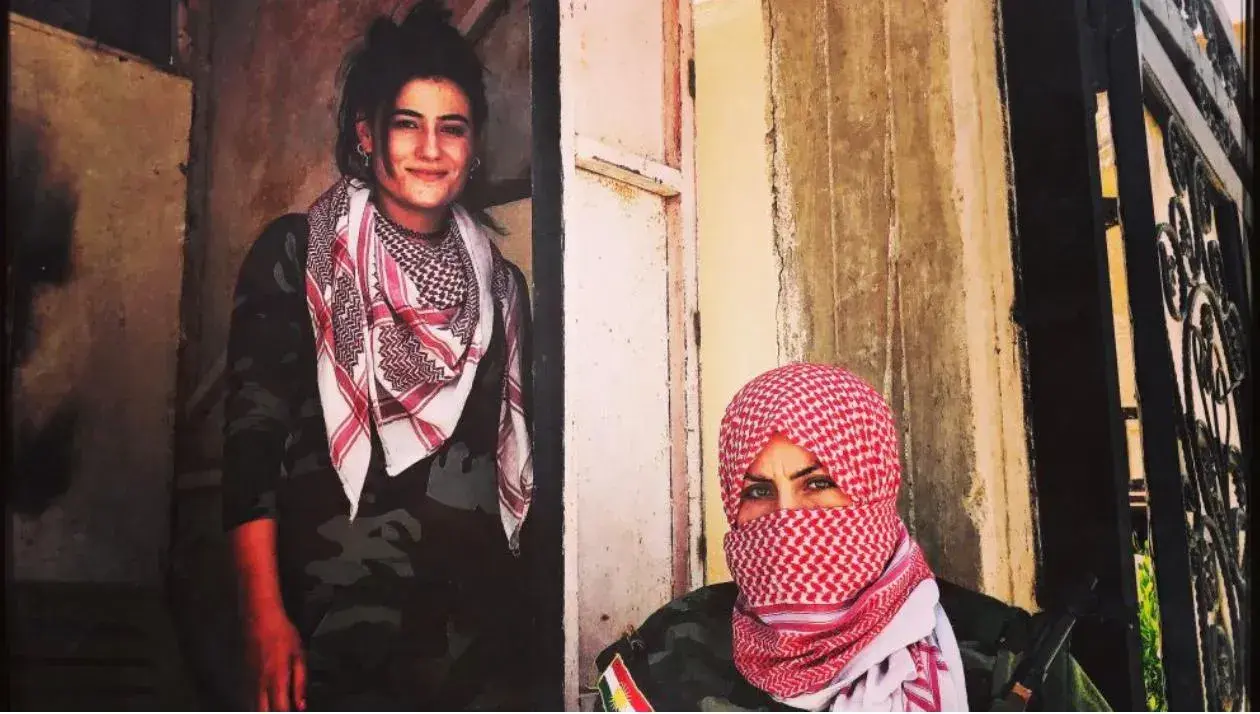 دانلود فیلم خواهران جنگ