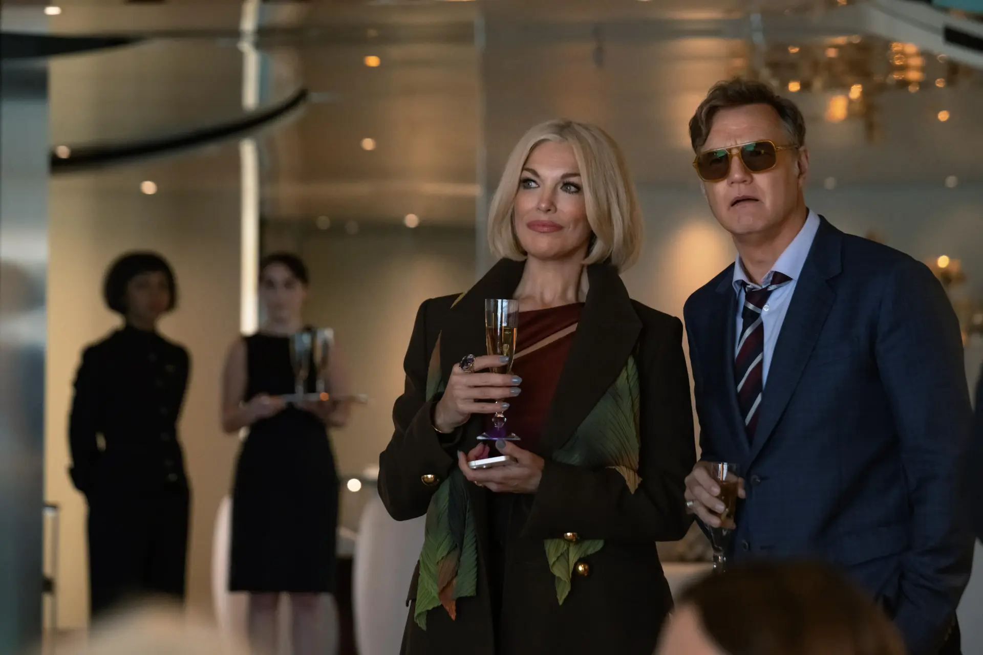 دانلود فیلم زنی در کابین شماره ۱۰