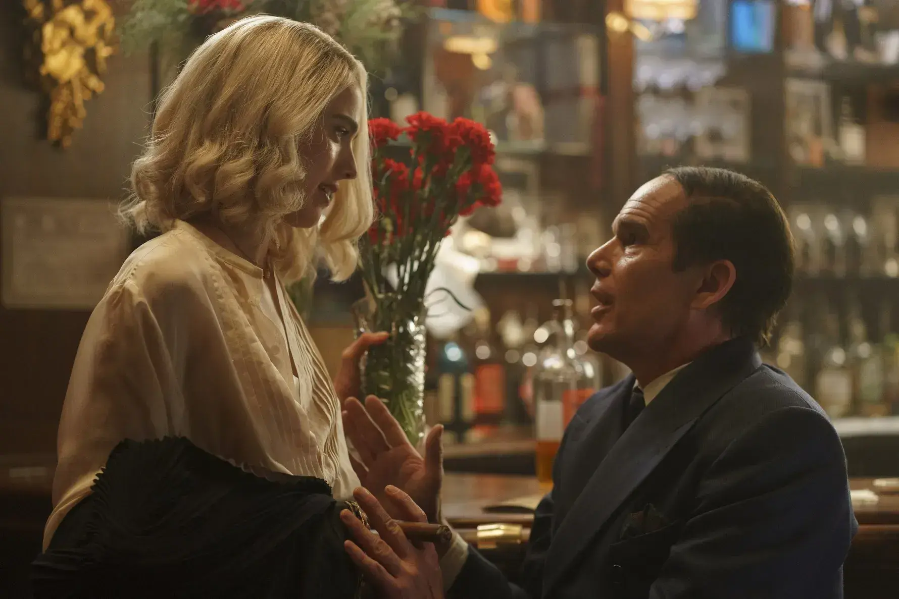 دانلود فیلم ماه آبی