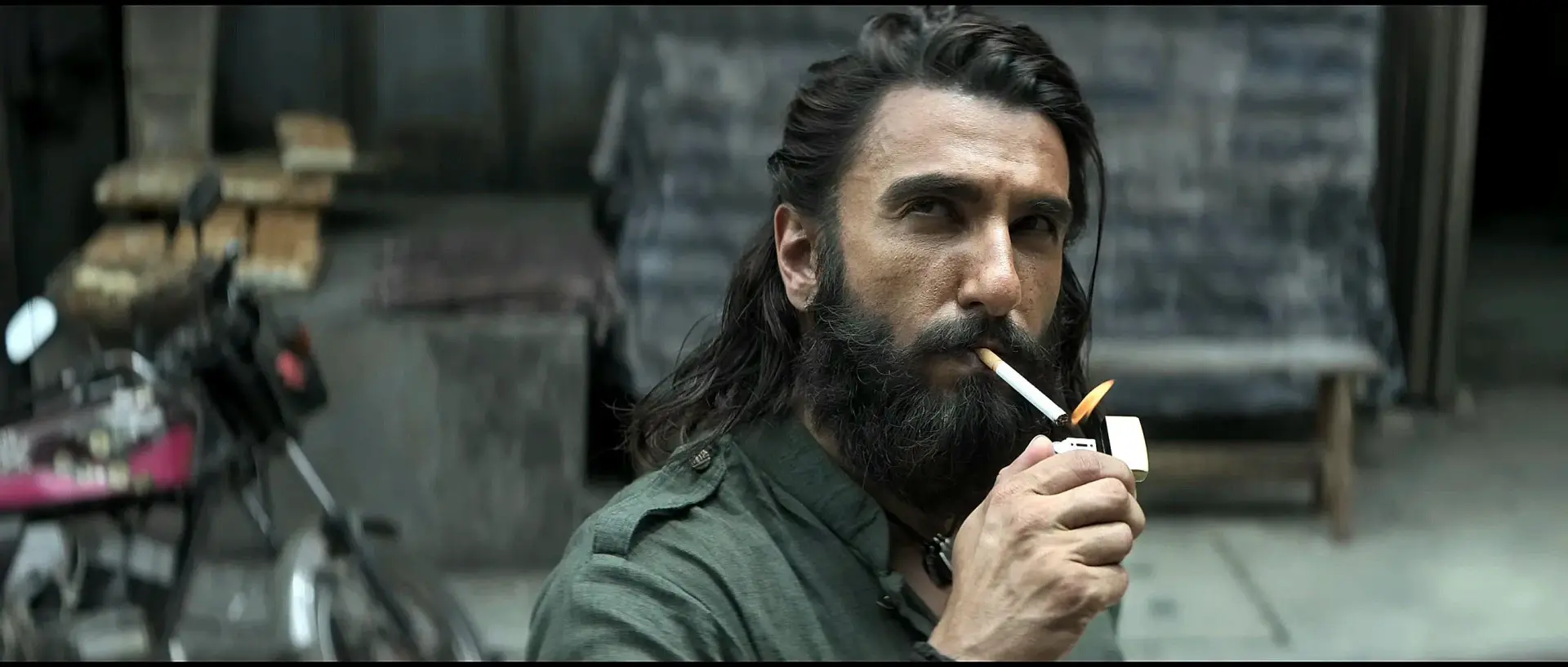 دانلود فیلم استوار